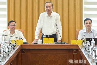 Thứ trưởng Phùng Đức Tiến chủ trì Họp báo về Hội nghị triển khai Kế hoạch thực hiện Nghị quyết 57-NQ/TW ngày 22/12/2024 của Bộ Chính trị về đột phá phát triển khoa học, công nghệ, đổi mới sáng tạo và chuyển đổi số quốc gia trong ngành nông nghiệp và môi trường.