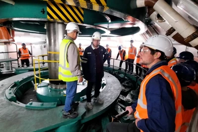 Đoàn công tác của Việt Nam tìm hiểu về các dự án nâng công suất và điện năng đang triển khai tại Nhà máy thủy điện tích năng Coo.