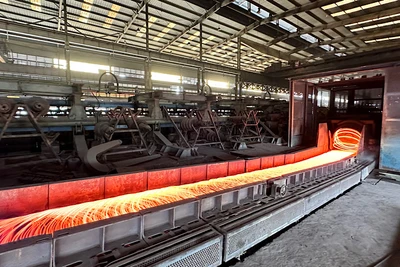 Dây chuyền sản xuất thép tại Công ty CP Gang thép Thái Nguyên. (Ảnh: MINH DŨNG)