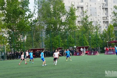 Trận đấu trong khuôn khổ Giải bóng đá người Việt Chợ Sadovod 2025.