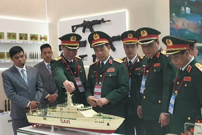 Đại tướng Phan Văn Giang và Đoàn đại biểu cấp cao Bộ Quốc phòng Việt Nam tại Army-2023.