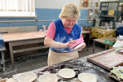 Gốm sứ Gzhel - Viên ngọc sáng mãi của nền văn hóa Nga