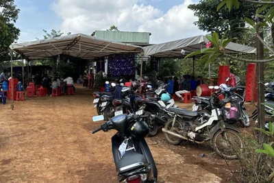 Chính quyền địa phương kêu gọi quyên góp kinh phí tổ chức hậu sự cho nạn nhân.