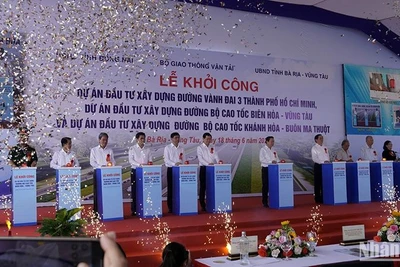 Lễ Khởi công dự án cao tốc Biên Hòa-Vũng Tàu giai đoạn 1.