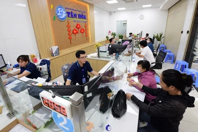 Các đơn vị cấp nước đẩy mạnh số hóa, vừa nâng cao chất lượng công tác tiếp nhận kiến nghị và phản hồi đến người dân vừa giảm thời gian khách hàng đi lại và giao dịch.