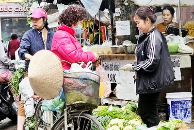 Giá hàng hóa và dịch vụ trên thị trường nhìn chung không có biến động bất thường. Ảnh: NGUYỆT ANH
