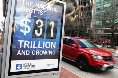 Đồng hồ nợ công tại New York. Ảnh: CNBC