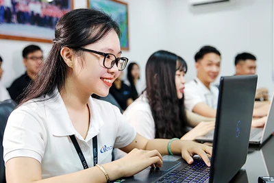 ChatGPT có thể giúp người học và người dạy tiết kiệm được nhiều thời gian.