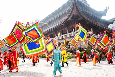 Hình ảnh lễ hội đầu năm được giới thiệu trên nền tảng mạng xã hội của Dube Nguyễn.