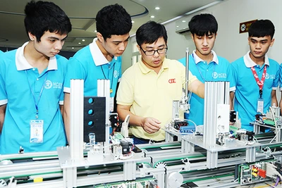 Để đón đầu các dự án FDI chất lượng cao, cần hướng mạnh vào đào tạo nguồn nhân lực có tay nghề. Ảnh: HẢI NAM
