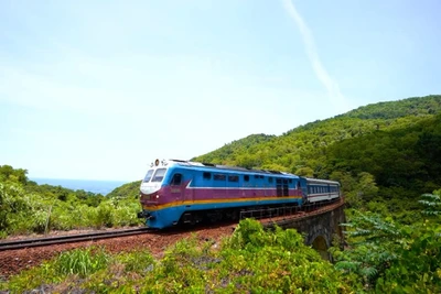 Du lịch đường sắt-hành trình kết nối các vùng di sản