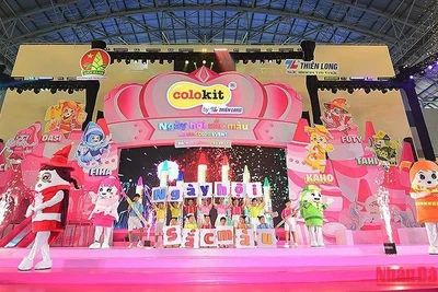 Không khí tươi vui tại Lễ phát động Ngày hội và Cuộc thi vẽ tranh “Thiếu nhi Việt Nam – Mừng Đại hội Đoàn”.