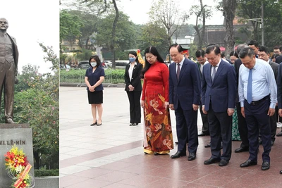 Lãnh đạo thành phố Hà Nội thành kính tưởng nhớ Lãnh tụ V.I.Lênin.
