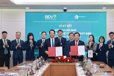 Ngân hàng thương mại cổ phần Đầu tư và phát triển Việt Nam (BIDV) sẽ đồng hành cùng Tổng công ty Vận tải Hà Nội chuyển đổi năng lượng xanh.