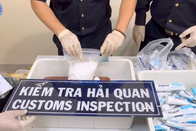 Siết chặt kiểm soát tình trạng buôn lậu, vận chuyển hàng cấm qua đường hàng không