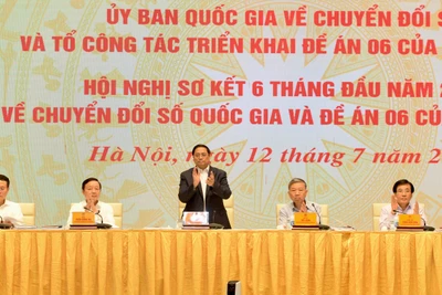 Thủ tướng Phạm Minh Chính dự và chủ trì Phiên họp lần thứ 6 Ủy ban Quốc gia về chuyển đổi số và Tổ công tác triển khai Đề án 06 của Chính phủ; Hội nghị sơ kết 6 tháng đầu năm 2023 về chuyển đổi số quốc gia và Đề án 06 của Chính phủ.