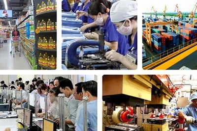 Thủ tướng Chính phủ chỉ đạo tạo lập môi trường kinh doanh thuận lợi cho doanh nghiệp (Ảnh: VGP). 