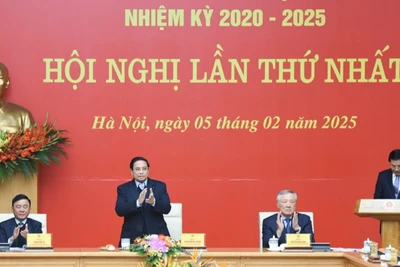 Thủ tướng Phạm Minh Chính - Bí thư Đảng ủy Chính phủ chủ trì Hội nghị. (Ảnh: TRẦN HẢI)