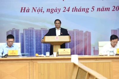 Thủ tướng Phạm Minh Chính chủ trì cuộc họp. (Ảnh: TRẦN HẢI)