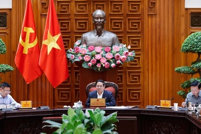Thủ tướng Phạm Minh Chính chủ trì cuộc họp. (Ảnh: TRẦN HẢI). 