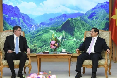 Thủ tướng Phạm Minh Chính tiếp ông Arto Olavi Satonen, Bộ trưởng phụ trách việc làm thuộc Bộ Kinh tế và Việc làm Phần Lan. (Ảnh: TRẦN HẢI)