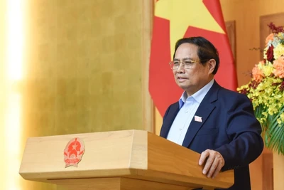 Thủ tướng Phạm Minh Chính phát biểu ý kiến tại cuộc làm việc. (Ảnh: TRẦN HẢI)