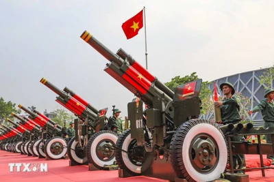[Ảnh] Cận cảnh dàn pháo chuẩn bị cho lễ kỷ niệm 70 năm Chiến thắng Điện Biên Phủ