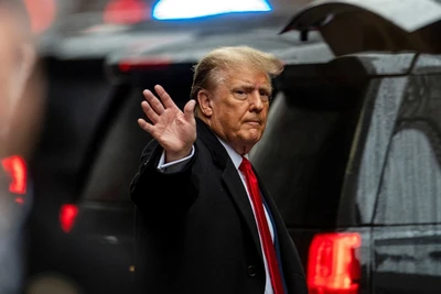 Cựu Tổng thống Mỹ Donald Trump chuẩn bị đến phiên tòa ở New York, Mỹ , ngày 26/1/2024. (Ảnh: Reuters)