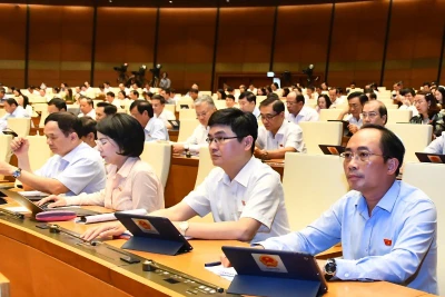 Quản lý chặt chẽ, bảo đảm thị trường bất động sản phát triển ổn định, lành mạnh