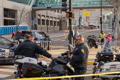 Cảnh sát làm việc tại hiện trường 1 vụ xả súng ở Kansas City, Missouri, Mỹ. (Ảnh minh họa: Xinhua)