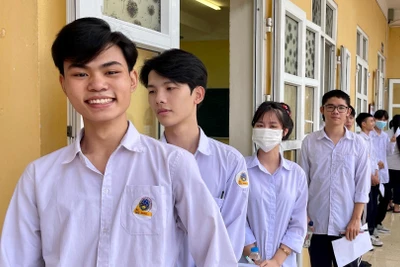 Thí sinh Nam Định đạt điểm bình quân các môn thi cao nhất cả nước, trong đó có 293 thí sinh đạt điểm 10.