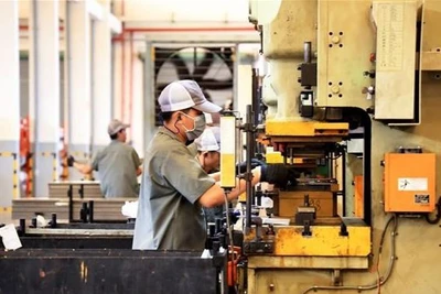 WB: Ngành dịch vụ là điểm sáng đóng góp chính vào tăng trưởng GDP quý I/2023