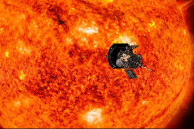 Mô phỏng hình ảnh tàu vũ trụ Parker Solar Probe bay vào bầu khí quyển bên ngoài của Mặt trời. (Nguồn: NASA/Reuters)