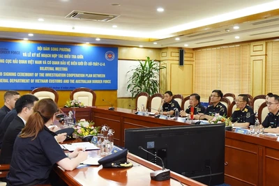 Quang cảnh hội đàm song phương giữa Hải quan Việt Nam và Cơ quan Bảo vệ biên giới Australia. (Ảnh: TRUNG HƯNG)