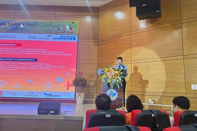 Toàn cảnh buổi ra mắt.