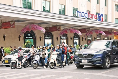 Nghị định số 168 đã tác động sâu sắc đến nhận thức, nâng cao đáng kể ý thức của người tham gia giao thông. Ảnh | KHÁNH AN 