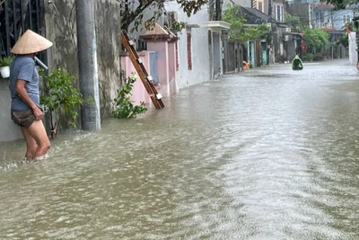 Mưa lớn gây ngập úng kéo dài tại huyện Quốc Oai, Hà Nội trong tháng 9/2024.