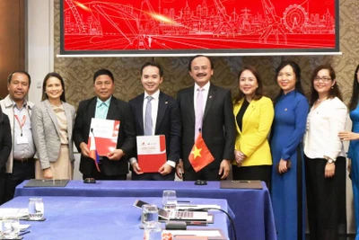 Cảng quốc tế Long An (Việt Nam) và OPASCOR (Philippines) ký kết Ý định thư trong hợp tác phát triển cảng biển.