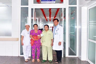 Chị L. và em bé được xuất viện trong tình trạng khỏe mạnh.