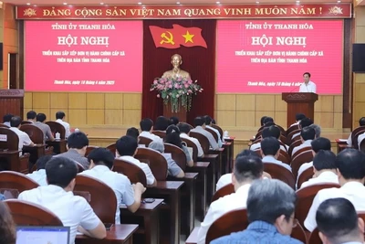 Toàn cảnh hội nghị.