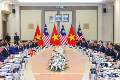 Quang cảnh cuộc hội đàm chính thức giữa Thủ tướng Phạm Minh Chính và Thủ tướng Malaysia Anwar Ibrahim. (Ảnh: NHẬT BẮC/VGP)