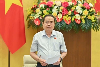 Bí thư Đảng ủy, Chủ tịch Quốc hội Trần Thanh Mẫn phát biểu khai mạc phiên họp. (Ảnh: DUY LINH)