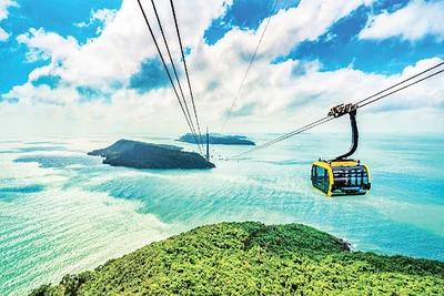 Cáp treo Hòn Thơm, Phú Quốc, tỉnh Kiên Giang. (Ảnh MINH TÚ) 