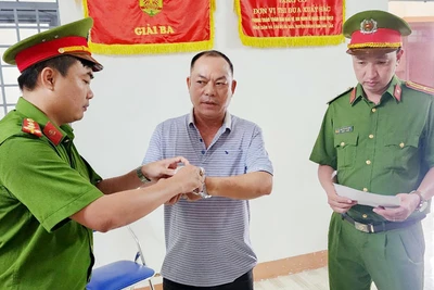 Bị can Nguyễn Văn Nguyên bị bắt tạm giam 4 tháng về tội “Lừa đảo chiếm đoạt tài sản”.