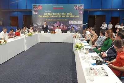 Quang cảnh buổi tọa đàm.