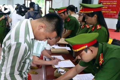 [Video] Công bố đặc xá năm 2025: 8.056 người được hưởng chính sách khoan hồng