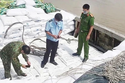 [Video] Tăng cường chống buôn lậu mặt hàng đường cát