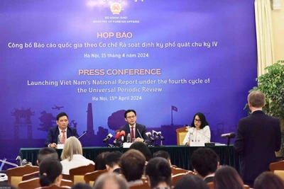 Thứ trưởng Bộ Ngoại giao Việt Nam Đỗ Hùng Việt chủ trì họp báo công bố báo cáo quốc gia theo cơ chế rà soát định kỳ phổ quát chu kỳ 4 (UPR) của Hội đồng Nhân quyền Liên hợp quốc. (Ảnh: Báo điện tử Đảng Cộng sản)
