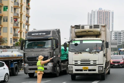 Ủy ban An toàn giao thông Quốc gia kiến nghị Thủ tướng Chính phủ chỉ đạo các bộ, ngành tiếp tục triển khai các phương án tăng cường xử lý vi phạm, bảo đảm an toàn giao thông sau Tết Nguyên đán.