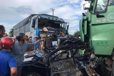 Hiện trường vụ tai nạn thương tâm.